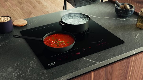 Hotpoint Ariston Piano Cottura Induzione 4 Fuochi Larghezza 59 cm in Vetroceramica colore Nero - HTX6014DNF