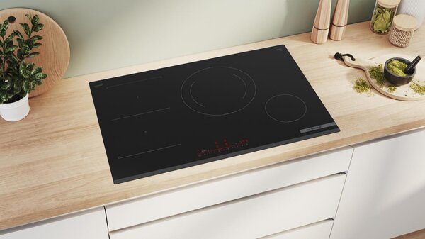 Bosch Piano Cottura Induzione 4 Fuochi Larghezza 80 cm in Vetroceramica colore Nero - PVS831HB1E Serie 6