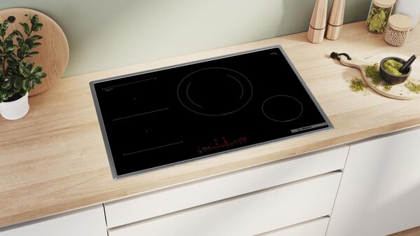 Bosch Piano Cottura Induzione 4 Fuochi Larghezza 80 cm in Vetroceramica colore Nero - PVS845HB1E Serie 6