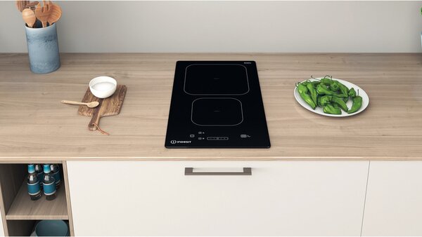 Indesit Piano Cottura Induzione da Incasso 2 Fuochi Larghezza 28 cm in Vetroceramica colore Nero - IS 19Q30 NE