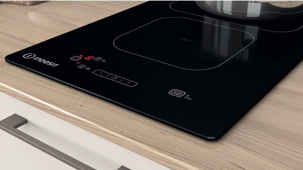 Indesit Piano Cottura Induzione da Incasso 2 Fuochi Larghezza 28 cm in Vetroceramica colore Nero - IS 19Q30 NE