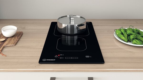 Indesit Piano Cottura Induzione da Incasso 2 Fuochi Larghezza 28 cm in Vetroceramica colore Nero - IS 19Q30 NE