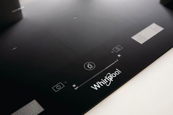 Whirlpool Piano cottura Induzione Elettrico 8 Fuochi da Incasso Larghezza 77 cm Funzione Flexicook / 6 Senso Chef Control in Vetroceramica colore 