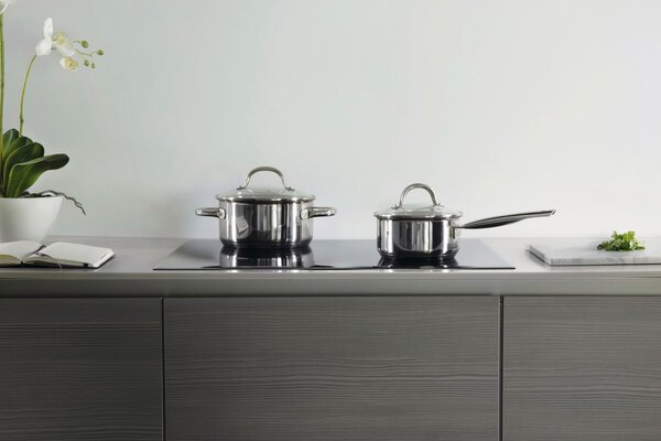 Whirlpool Piano cottura Induzione Elettrico 8 Fuochi da Incasso Larghezza 77 cm Funzione Flexicook / 6 Senso Chef Control in Vetroceramica colore 