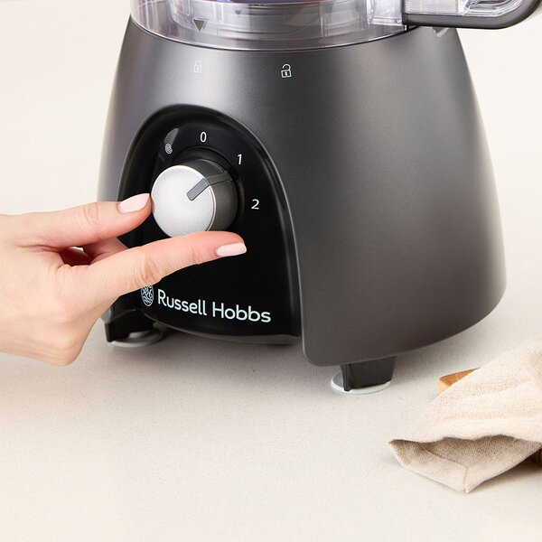 Russell Hobbs Robot da Cucina Multifunzione Capacit 2.3 Litri Potenza 600 Watt 2 Velocit + Funzione Pulse colore Nero - 27111-56
