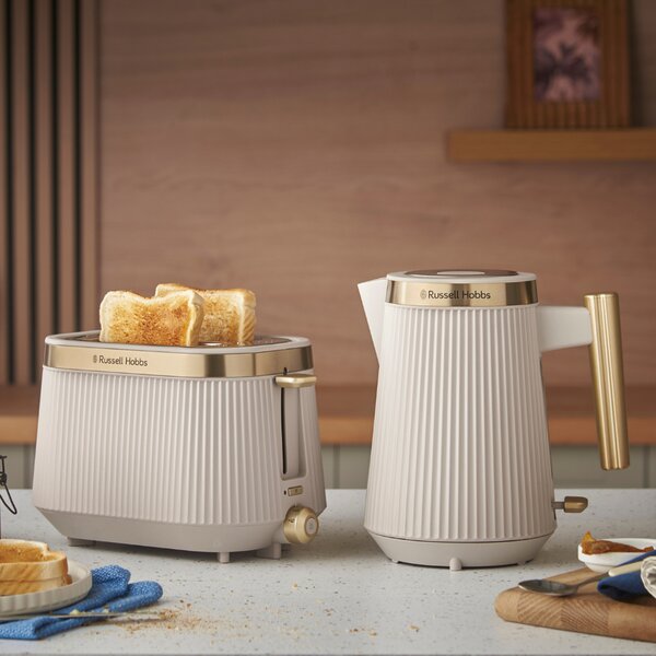 Russell Hobbs Tostapane 2 Fette Potenza 980 Watt 6 Livelli di Doratura Funzione scongelamento colore Oro - 26761-56 Bronte