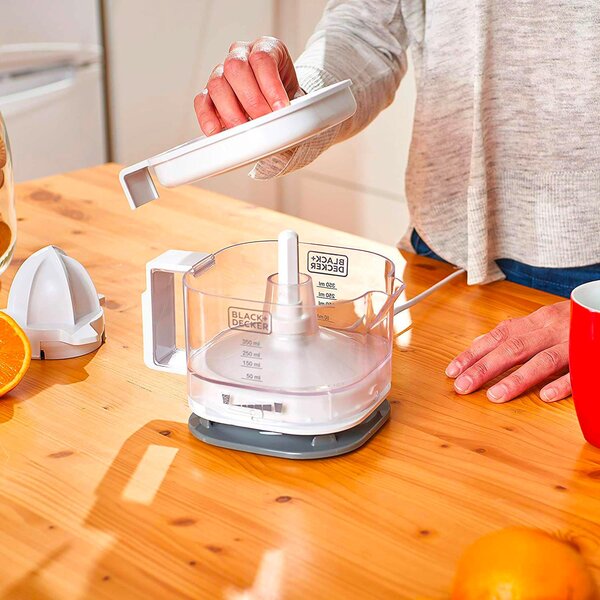 Black & Decker Spremiagrumi elettrico a Pressione Capacit 350 ml 25 Watt colore Bianco - BXCJ25E