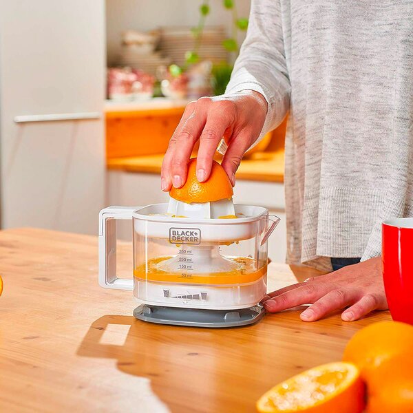 Black & Decker Spremiagrumi elettrico a Pressione Capacit 350 ml 25 Watt colore Bianco - BXCJ25E