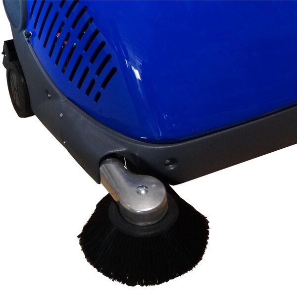 Spazzatrice Elettrica con Batteria AGM 100 AH leggera e maneggevole, raccoglie sporco e polvere su ogni tipo di pavimentazione. ideale per ambienti fino a 1550 m2