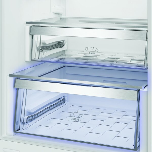Hotpoint Ariston Frigorifero da Incasso Combinato Capacit 233 Litri Classe energetica E Raffreddamento No Frost colore Metallico - HPK2 5292 B4E