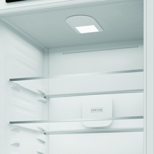 Hotpoint Ariston Frigorifero da Incasso Combinato Capacit 233 Litri Classe energetica E Raffreddamento No Frost colore Metallico - HPK2 5292 B4E