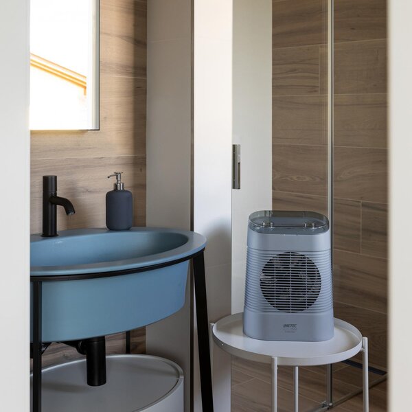Imetec Termoventilatore Stufa elettrica da Pavimento Potenza 2100 watt colore Blu - 4029 Silent Power Protection