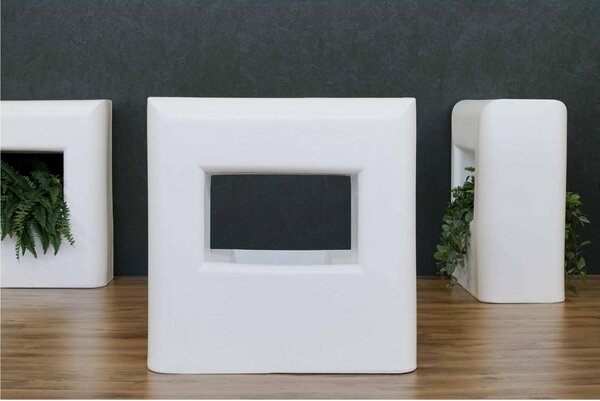 Nuovo vaso con funzione separ�, realizzato in polietilene 90x39xh90 cm Ideale per un ambiente esterno ed interno