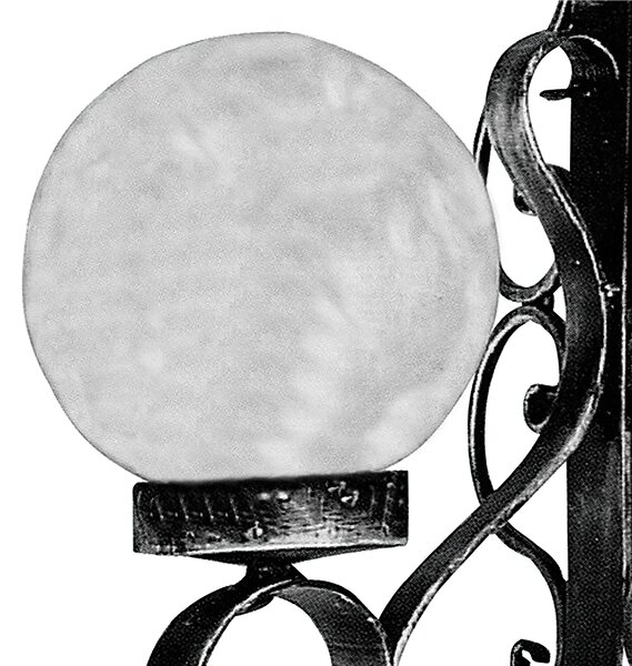 Applique Sfera In ferro Battuto 16xh33 cm- diametro sfera di vetro 16 cm interno esterno con vetri trasparente martellato e impianto colore nero
