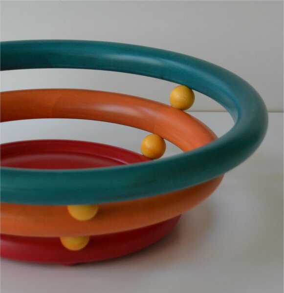 Cestino porta Pane, frutta in legno di tiglio Con Palline di mogano diametro 34xh12 cm petali legno di tiglio naturale Naturale con palline gialle