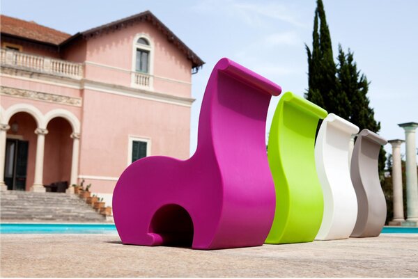 Poltrona Eddy, un vero gioiello di design in Polietilene, Dimensione 60x54x h 82 cm - Peso 10 kg design Ergonomico colore Kiwi