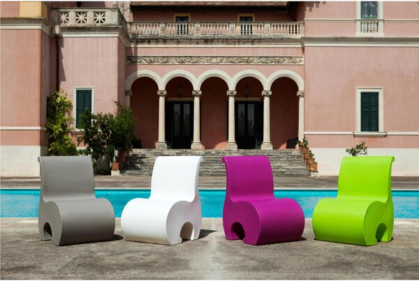 Poltrona Eddy, un vero gioiello di design in Polietilene, Dimensione 60x54x h 82 cm - Peso 10 kg design Ergonomico colore Glicine
