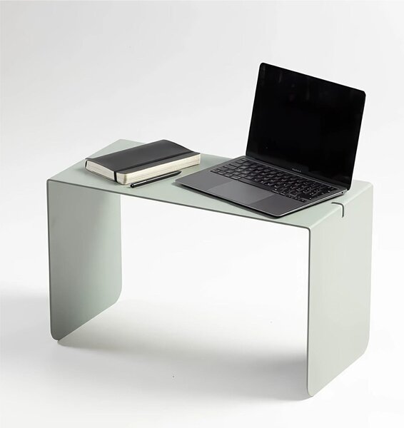 Sidetable in metallo DOUBLE 60 , Dimensioni 30x38xh 60 cm che pu� essere utilizzato sia come tavolino di servizio lato divano sia come semplice comodino Verde Eucalipto RAL 150 60 10
