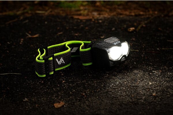 Lampada frontale LED ricaricabile con sensore 2xLED/5W/5V/3xAAA IP65 500 lucente 1200 mAh