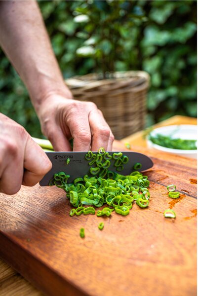 Coltello CHEF con lama 16 cm in ceramica di zirconio Z212 nera SHIN BLACK 160 mm � - Santoku - 16 cm - TK-110 WH-BK Maniglia soft-touch