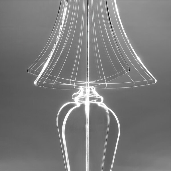 Lampada Da tavolo Shading SMALL, realizzata in plexiglass, Dimensioni 18x18x h23 cm, 24 W, 4000 K cappellino novecentesco