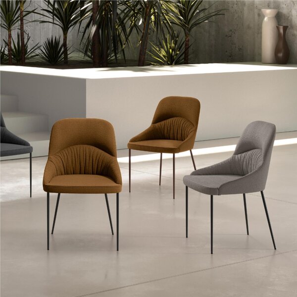 Sedia In Tessuto Easy Clean telaio metallo Modello GINEVRA Dimensioni 54x63x h89 cm - Peso 8 kg comfort assoluto colore Grigio Chiaro
