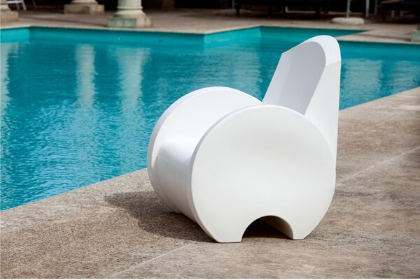 Poltrona seduta in polietilene SUNSET Dimensioni 77x82x h 96 cm Per arredare al meglio uno spazio in giardino o a bordo piscina uso interno esterno kiwi