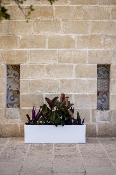 Fioriera, porta vaso h30 OASI Dimensione 30x30x h 30 cm per uso interno esterno peso 2 kg colore crema
