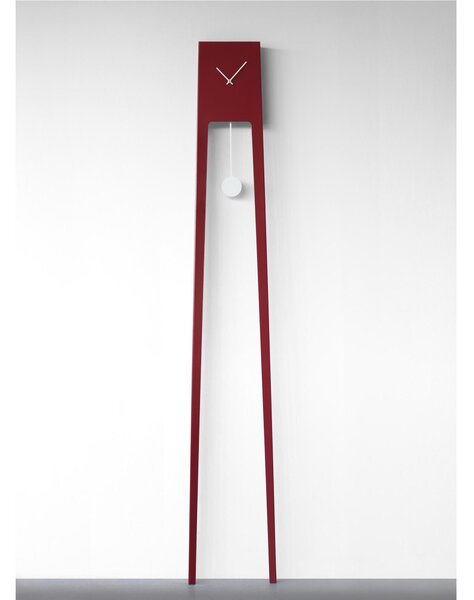 Orologio a Pendolo In Metallo Verniciato TIUKU � silhouette slanciata in acciaio verniciato 22�7,5� h 190 cm in Metallo verniciato design contemporaneo colore RED RAL 3003