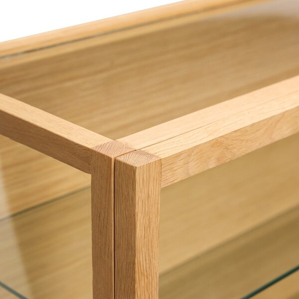 Vetrina di colore naturale con effetto rovere da appendere 60x60x27 cm Poetic – Hübsch