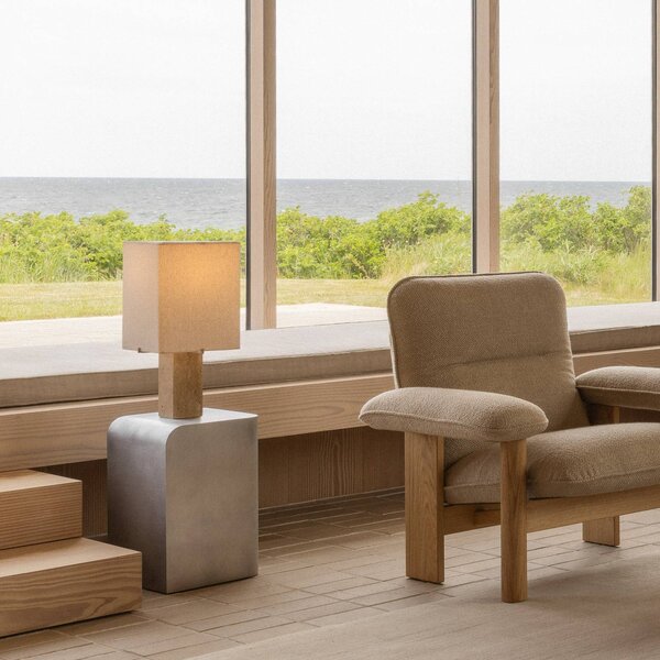 Audo Copenhagen Lampada da tavolo di design Nonna, Crema / Ambra, Soggiorno / Sala da pranzo, Tessuto / Stoffa / Seta, Design, Lampada da tavolo