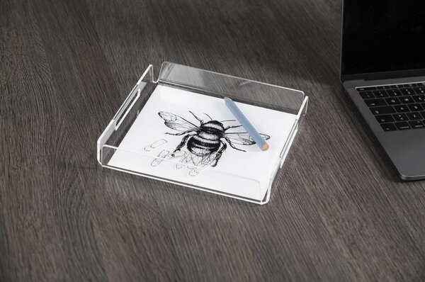 Vesta Vassoio quadrato mini in plexiglass con incisione "Bee" Like Water Plexiglass Trasparente Vassoi di Design,Vassoi Moderni