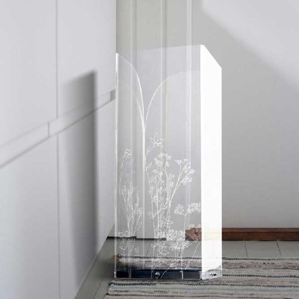 I Dettagli Portaombrelli in plexiglass dalle linee morbide e dal design moderno - Marsiglia