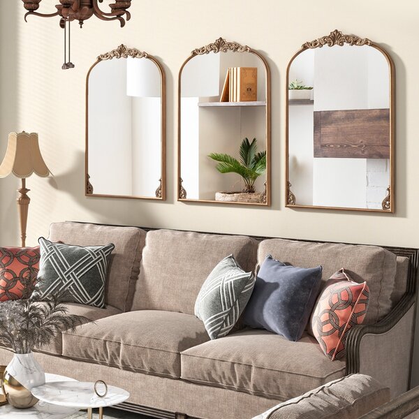 Costway Specchio da parete ad arco barocco ornato con cornice in metallo, Specchio da parete vintage ed antico 90 x 61 cm