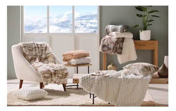 Coperta color crema in micropile 180x220 cm Foxy – douceur d'intérieur