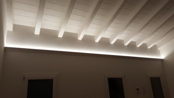 Cornice Pitturabile Stondata per parete per Strisce LED - 2m Variante Lunghezza 2 Metri