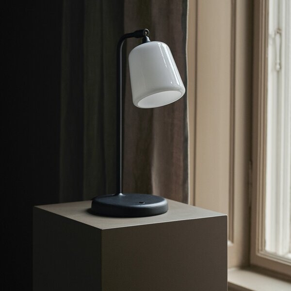 Lampade da tavolo New Works, Material New Edition, dimmerabile, Nero, Soggiorno, Metallo, Design