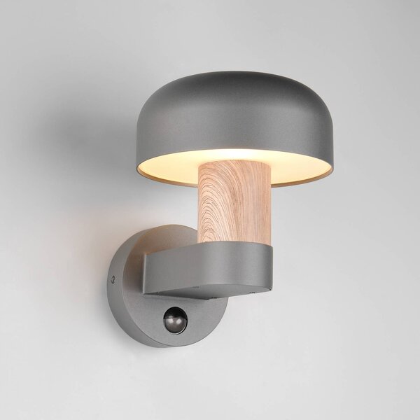 Trio Lighting Applique da esterno Fraser Sensor, grigio/effetto legno, alluminio IP54 E27, Legno chiaro, Alluminio