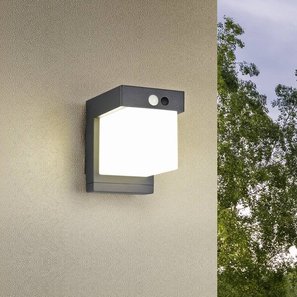 Reality Leuchten Applique solare Colombo, nero opaco, altezza 14 cm, sensore Colombo, Nero, Plastica