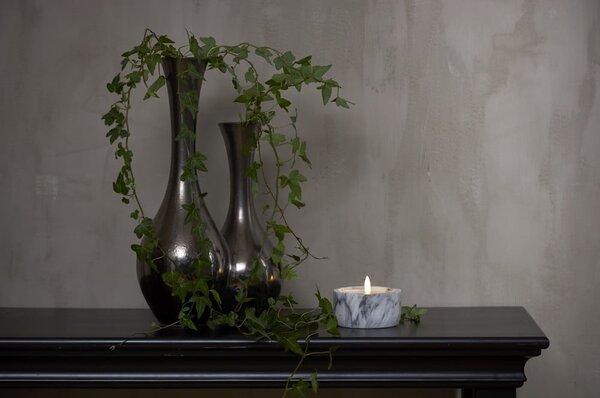 Candela LED in cemento grigio e bianco, altezza 7,5 cm Flamme Marble - Star Trading