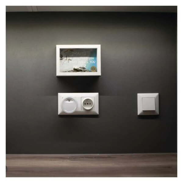 Lampada da notte LED con sensore crepuscolare LED/0,3W/230V