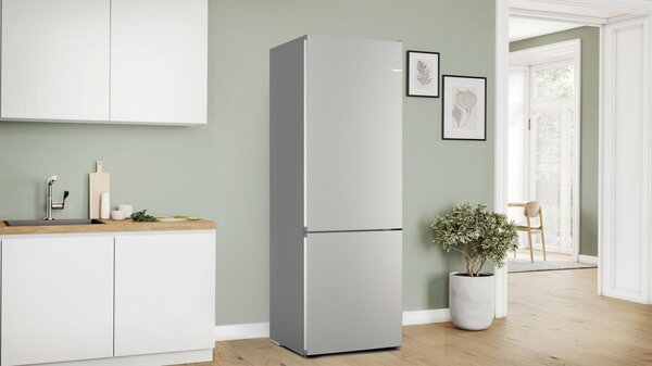 Bosch Frigorifero Combinato Capacit 440 Litri Classe energetica A Raffreddamento No Frost colore Metal Look - KGN492LAF Serie 4