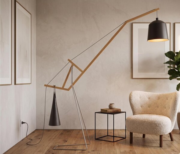 Lampada da Terra di Design Aust & Amelung A FLOOR LAMP Dimensioni 49x49x h 235 cm Peso 15 kg braccio in legno di frassino e acciaio verniciato BLACK RAL 9005