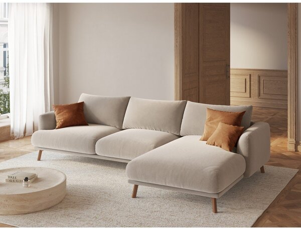 Divano angolare beige (con penisola a destra/con chaise lounge) con rivestimento in velluto Naomi – Micadoni
