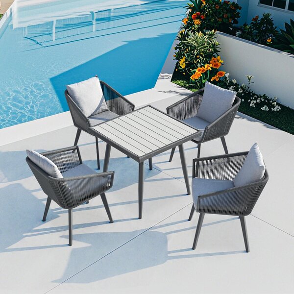 Set da giardino Rainsworth in rattan Composto da 4 poltrone e 1 tavolo con 4 cuscini e 4 cuscini da seduta