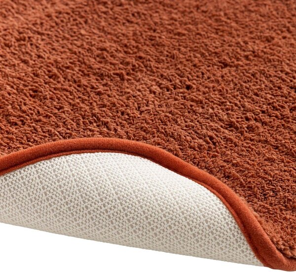 Tappetino per il bagno color terracotta 50x80 cm Mael – douceur d'intérieur