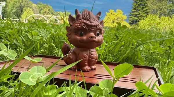 Statuina da Tè Dragon in Creta Yixing