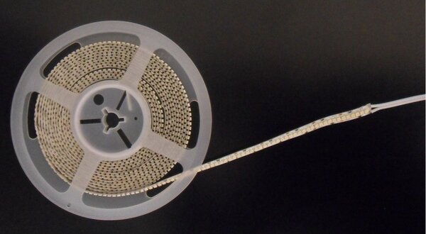 Striscia led IP20 24V 19W/MT 3528 3200K