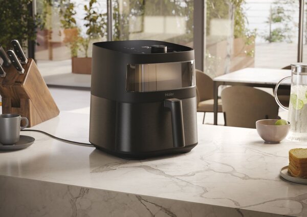 Haier Friggitrice ad Aria 9 in 1 Multifunzione Capacit 7 Litri Potenza 2000 Watt con Accessori colore Nero - HAF5TWA3 011 I-Master Multi Serie 5