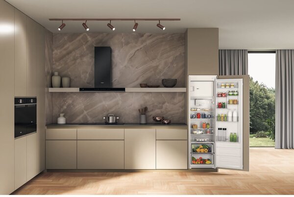Whirlpool Frigorifero da Incasso Monoporta Capacit 285 Litri Classe energetica E Raffreddamento Ventilato con Congelatore Tecnologia 6 Senso - WH